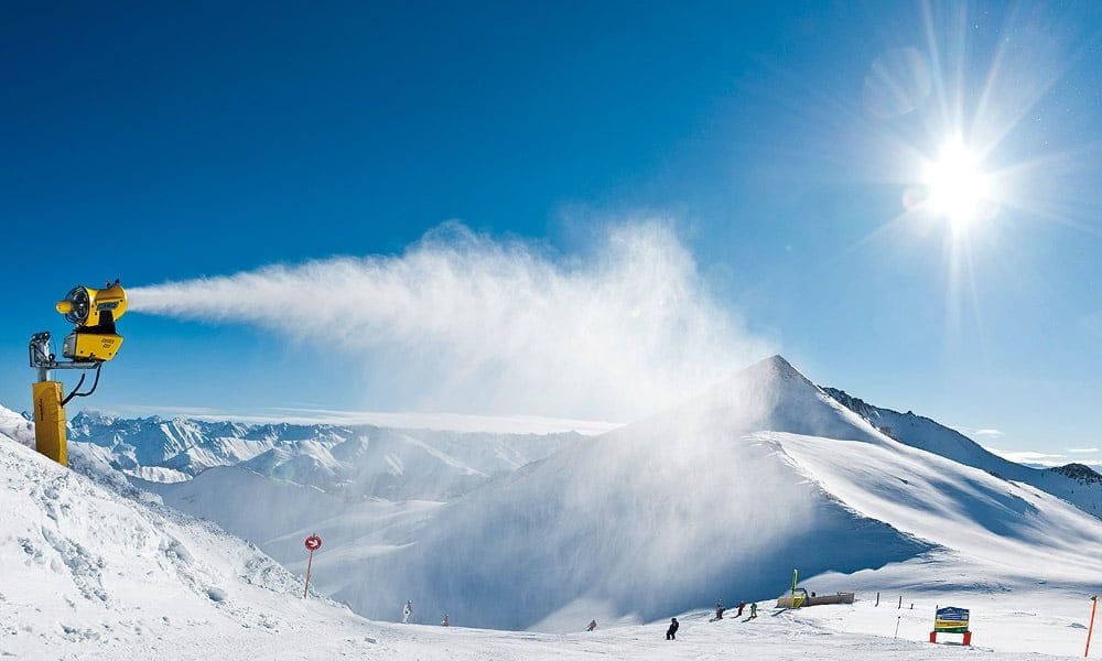 Fotografija 1: Turizam sa dva topa, žičarom koja ne radi i filozofijom „najjeftinijeg“