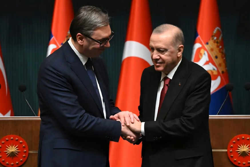 Fotografija 1: OSKAR SAKUPLJA DIPLOMATSKE MRVICE: Međunarodnu kompromitaciju bi da sanira preko „sporednih igrača“