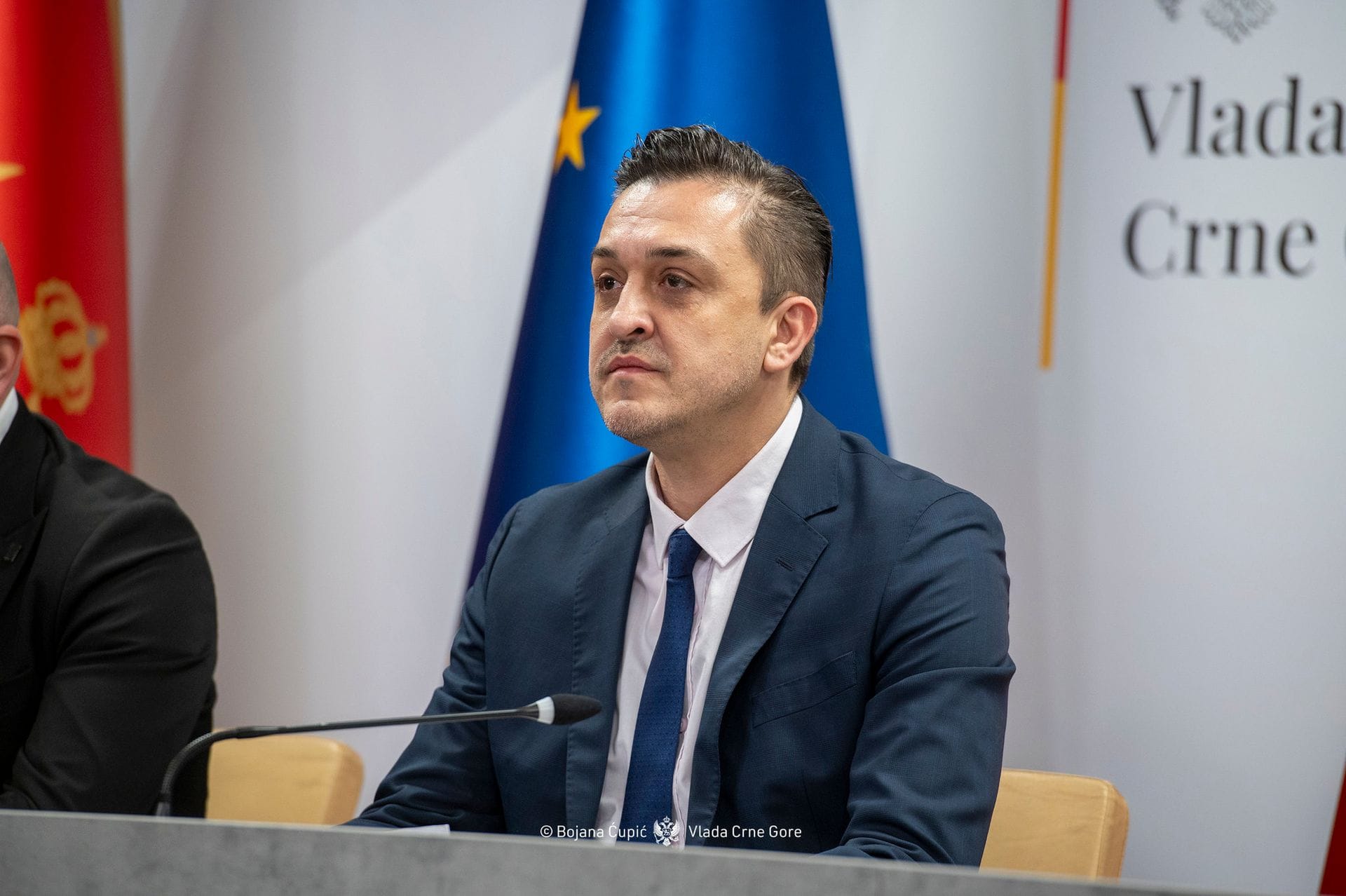 Vlada, Novica Vuković