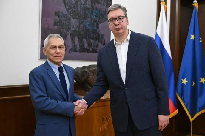 Fotografija 2: Vučić igra na ukrajinsku kartu da bi dobio podršku EU uoči izbora