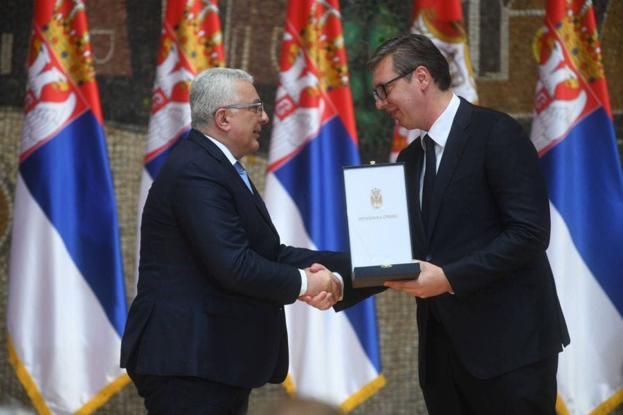 mandić vučić