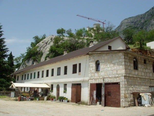 Fotografija 7: Građevinske intervencije na crnogorskim manastirima bile su alat za falsifikovanje i brisanje istorije